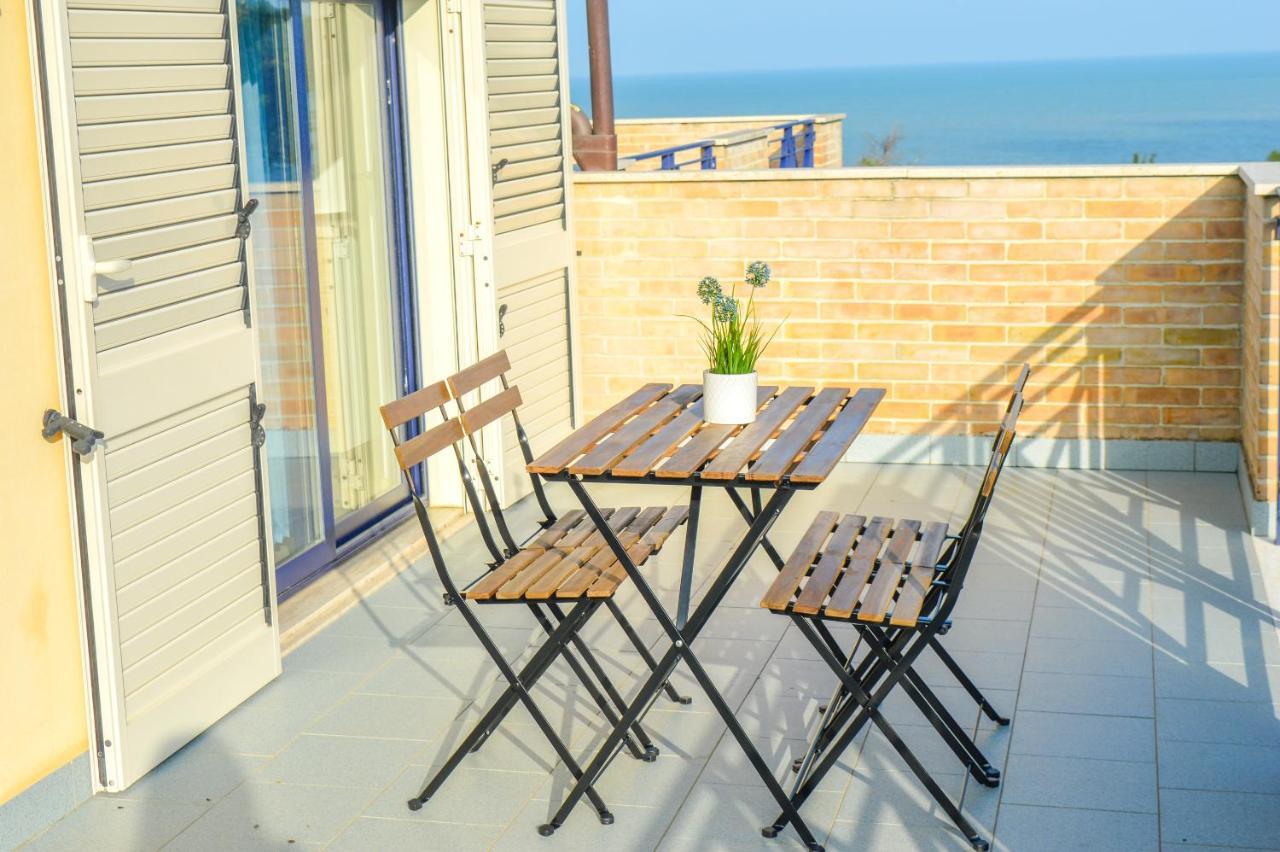 Homiday - Green Bay Village Pineto Bagian luar foto
